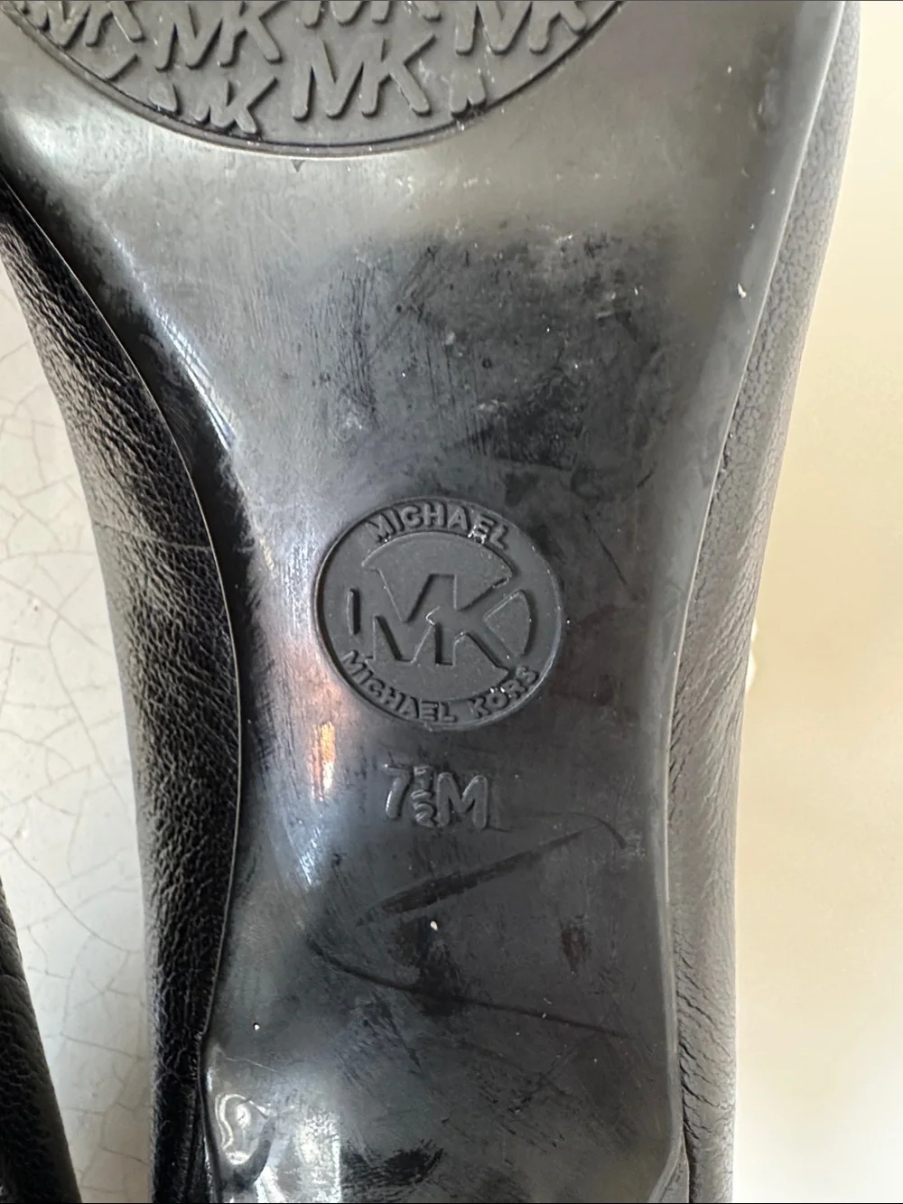 Michael Kors Black Pointed-Toe Leather Pumps Classic Special OccasionSize 7.5M